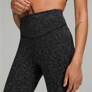 Lululemon Base Pace High-Rise Tight 25" Size 2